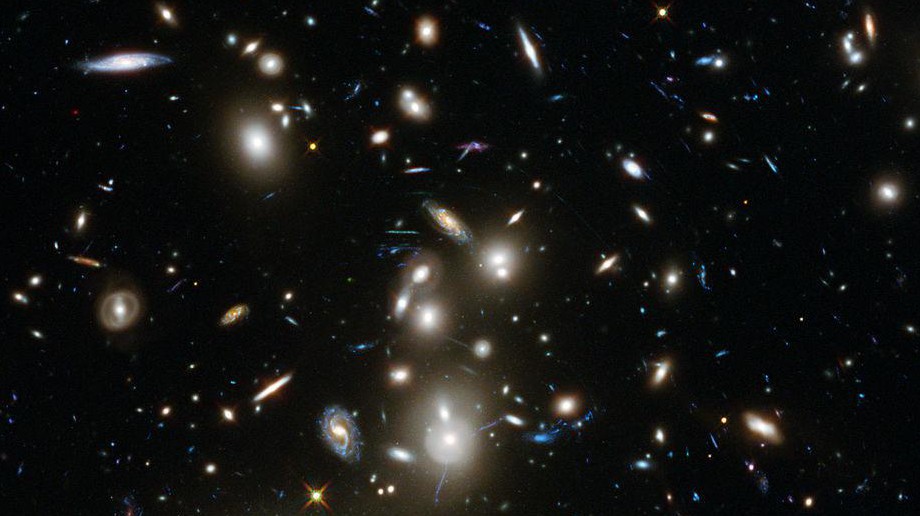 Abell 2744 galaxy cluster / NASA