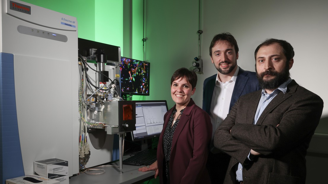 Laura Capolupo, Gioele La Manno, and Giovanni D'Angelo. Credit: 2022 EPFL/ Alain Herzog- CC-BY-SA 4.0 Laura Capolupo, Gioele La Manno, and Giovanni D'Angelo. Credit: 2022 EPFL/ Alain Herzog- CC-BY-SA 4.0
