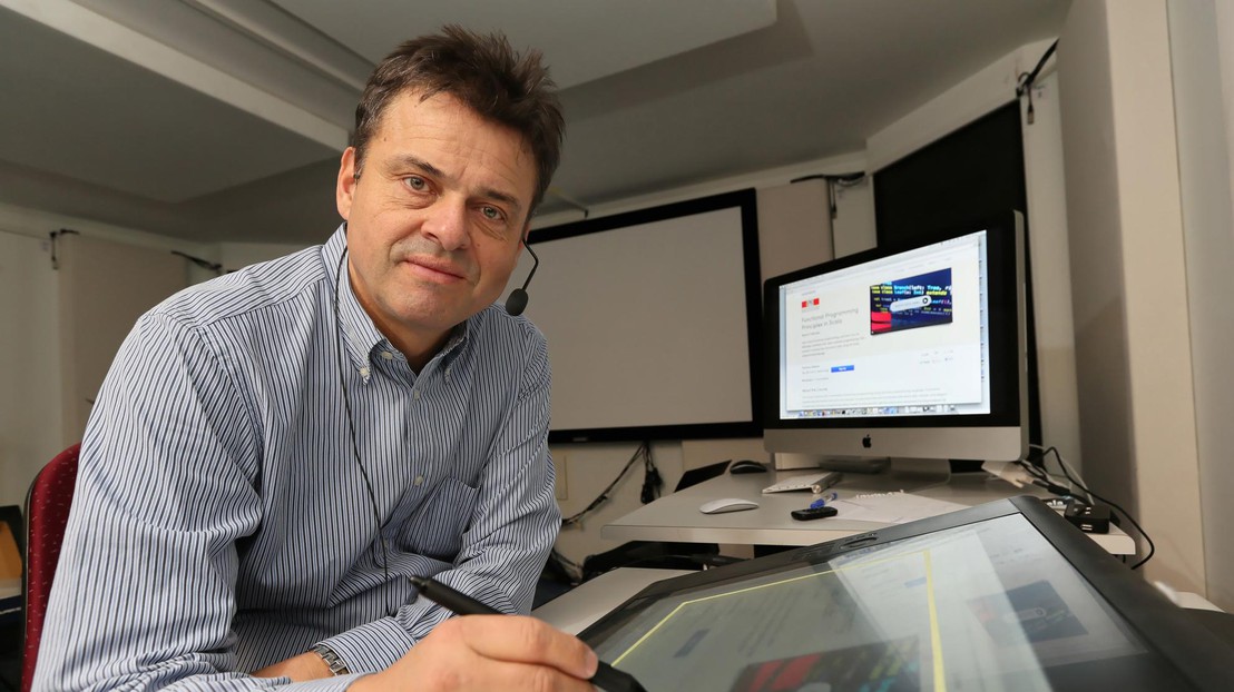© 2012 EPFL © 2012 EPFL