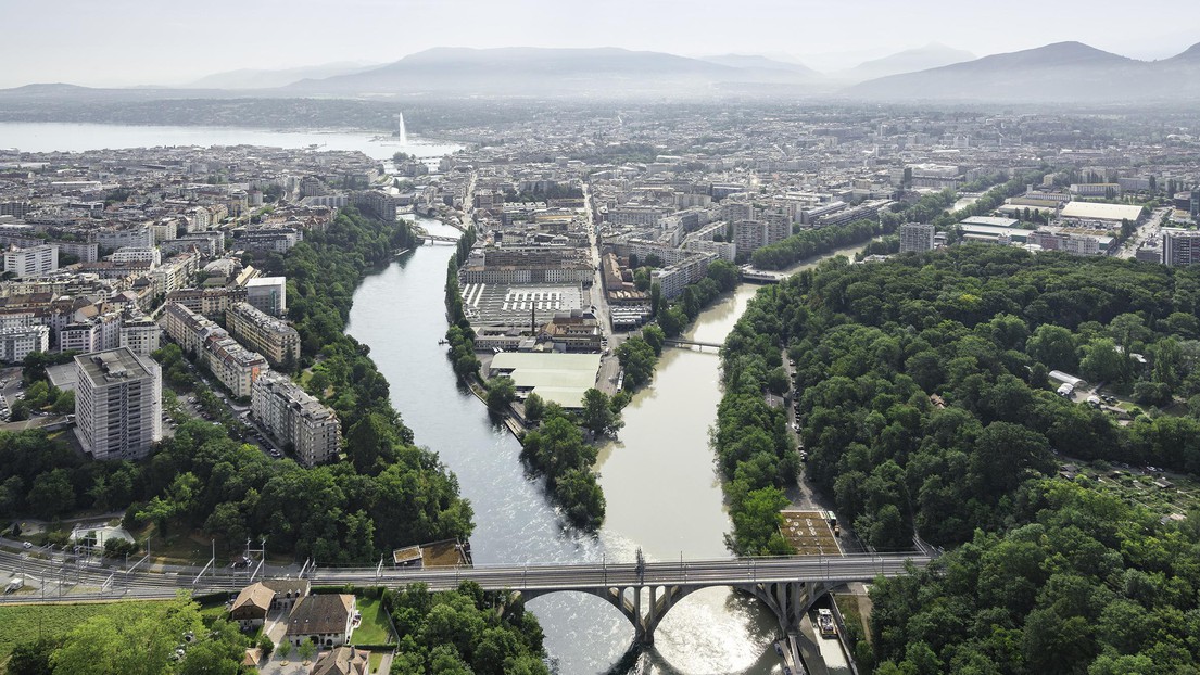 Aerial view of the Rhone river in Geneva. 2023 EPFL/ LAST-N. Sedlatchek- CC-BY-SA 4.0 Aerial view of the Rhone river in Geneva. 2023 EPFL/ LAST-N. Sedlatchek- CC-BY-SA 4.0
