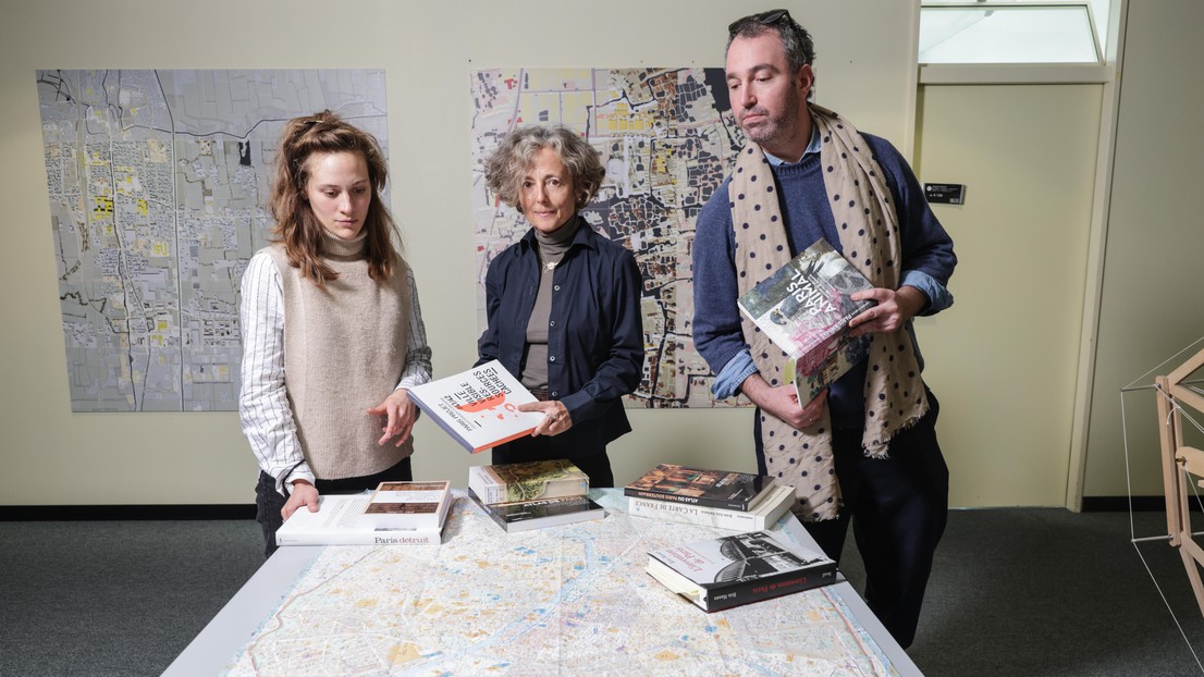 Joanne Nussbaum, on the left, Paola Viganò, center, Ben Gitai, on the right. © 2023 EPFL / Alain Herzog