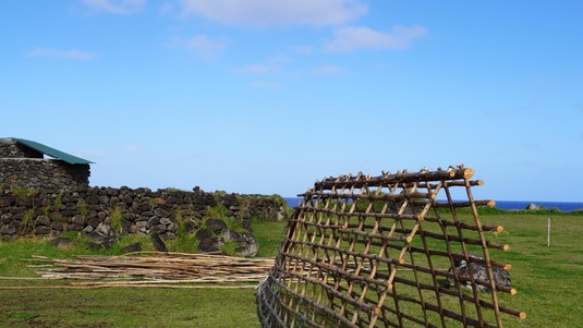 Reconstruction of a Hare Paenga on Easter Island. 2025 EPFL/Chloé Joly-Pottuz - CC-BY-SA 4.0