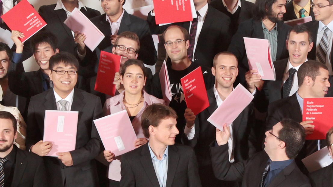 © 2011 Lionel Henriod © 2011 Lionel Henriod