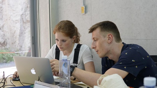 Emilie Stoll (ECAL) and Urbain Lesbros (EPFL) work on the Caring prototype. © Marius Aeberli