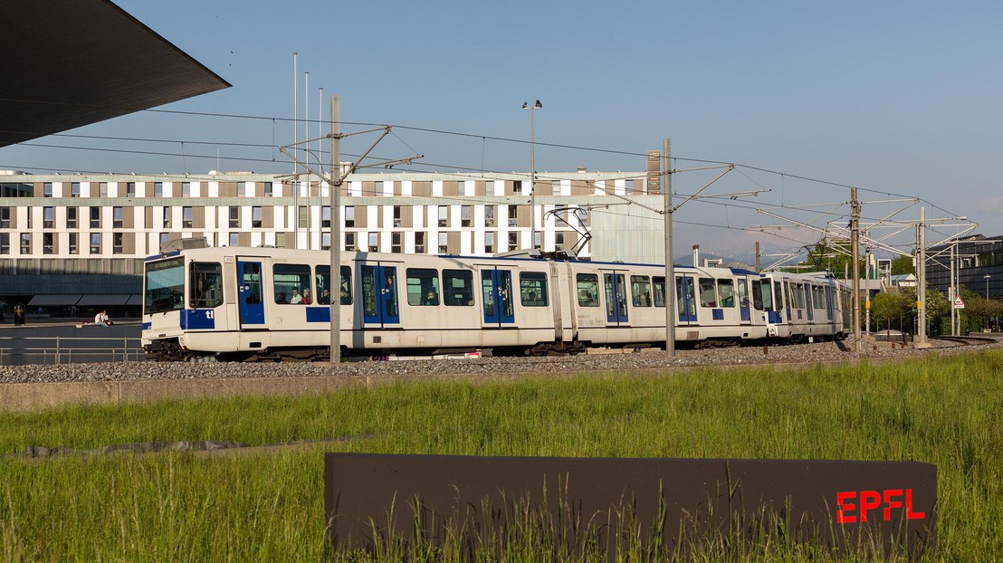 The percentage of students who use public transportation is 57%. ©bahn.photos/cc The percentage of students who use public transportation is 57%. ©bahn.photos/cc
