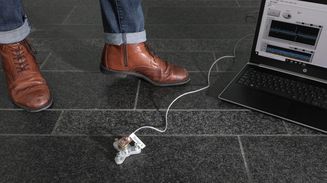 By installing sensors in a building’s floor slabs, it's possible to measure the vibrations created by footsteps.© 2020 EPFL Alain Herzog